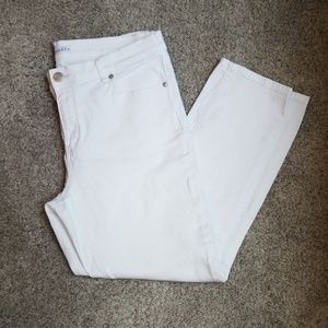LOFT Jeans - Like new condition skinny crop LOFT Jeans - Like new condition skinny crop